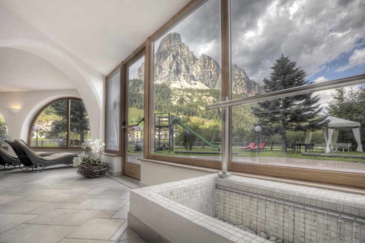Hotel La Tambra Корвара-ин-Бадия Экстерьер фото