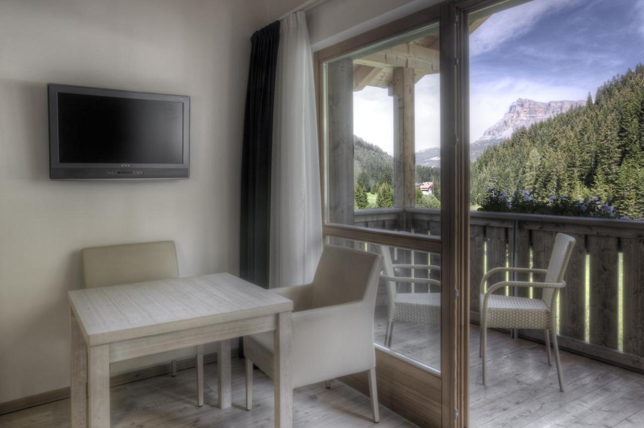 Hotel La Tambra Корвара-ин-Бадия Экстерьер фото
