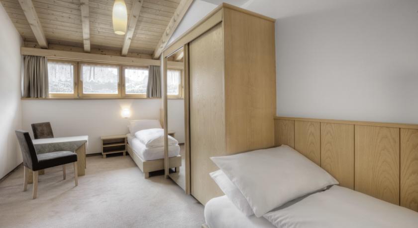 Hotel La Tambra Корвара-ин-Бадия Номер фото