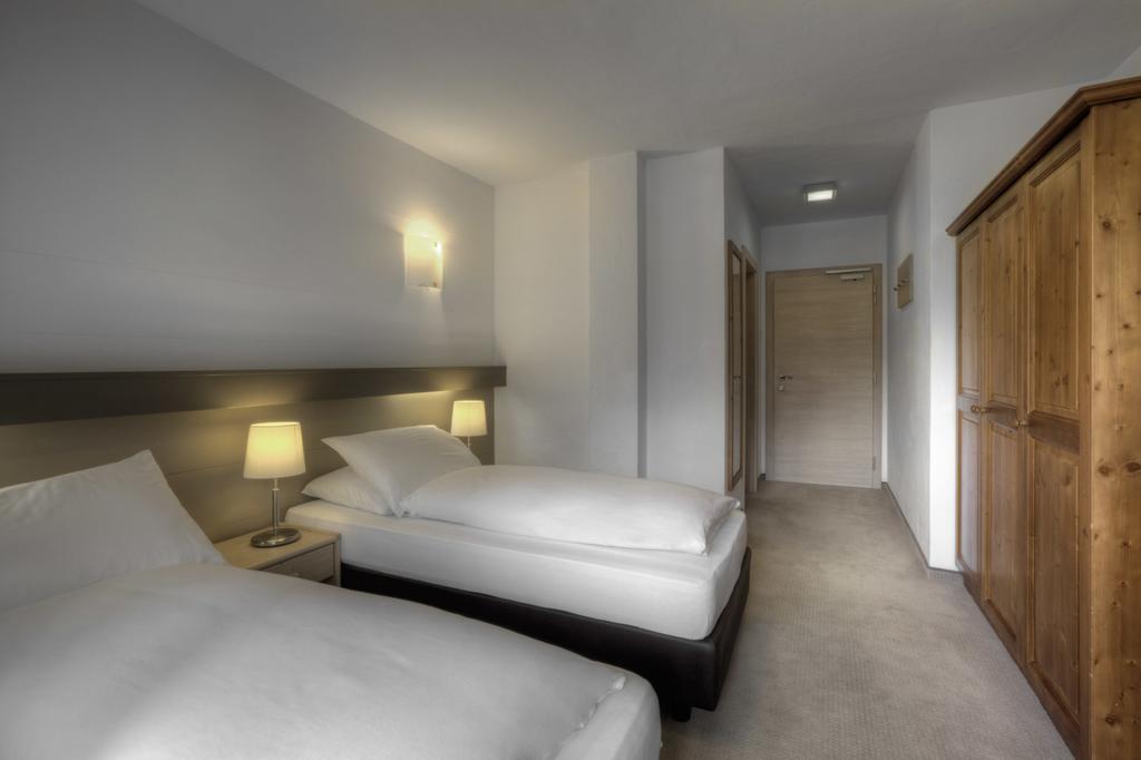 Hotel La Tambra Корвара-ин-Бадия Номер фото
